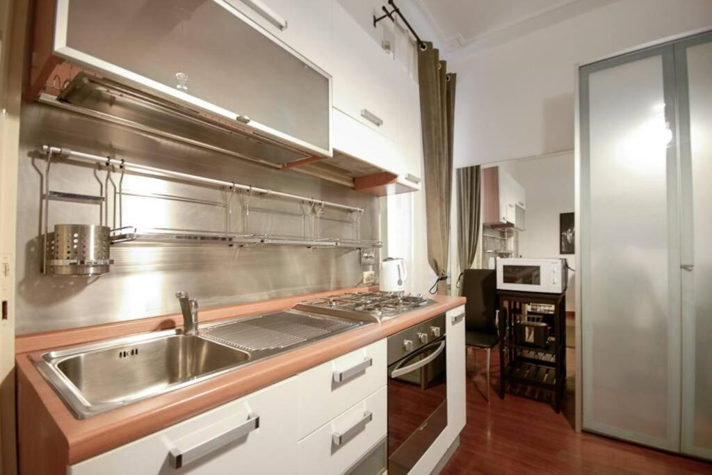 Banchi - Classic Apartment Between Navona And Campo Dei Fiori Rom Eksteriør billede