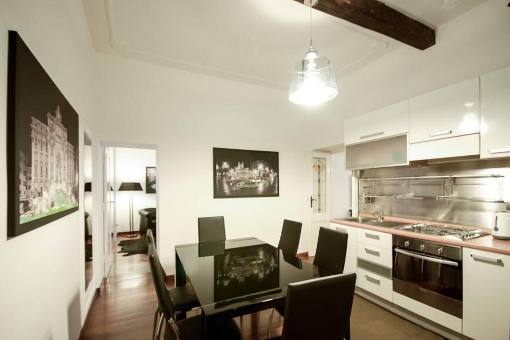 Banchi - Classic Apartment Between Navona And Campo Dei Fiori Rom Eksteriør billede